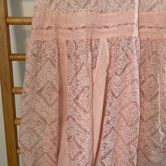 Eloise Lace Tank Top - Picture 3 of 4